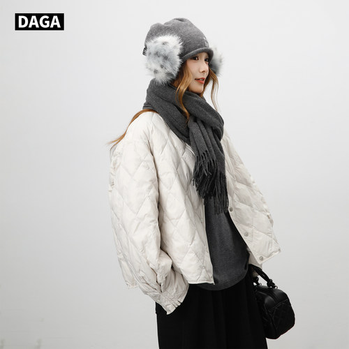 DAGA休闲百搭短款轻薄羽绒服女冬