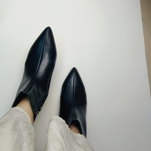 小码313233短靴尖头平底真皮黑色加绒保暖大码41-43内拉链女靴潮