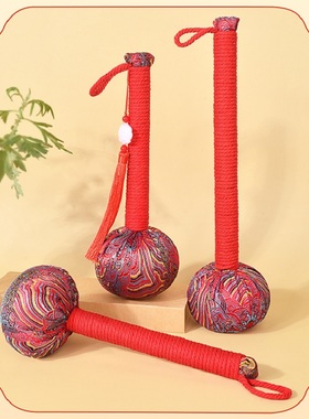 缎面红色艾草锤养生锤 手持肩颈敲打按摩锤 经络疏通拍八虚艾草锤