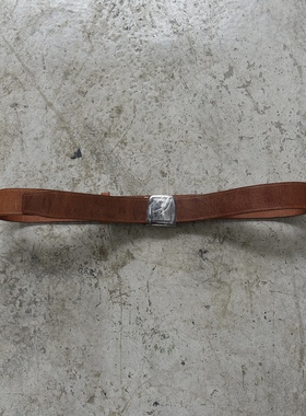 一物系列 意大利爆裂纹 合页扣腰带