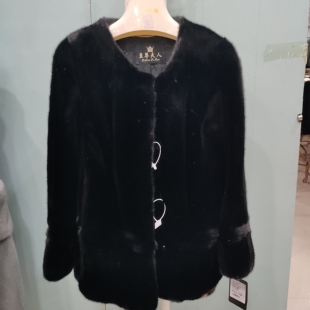 SP4548 潮流女装 黑色圆领 时尚