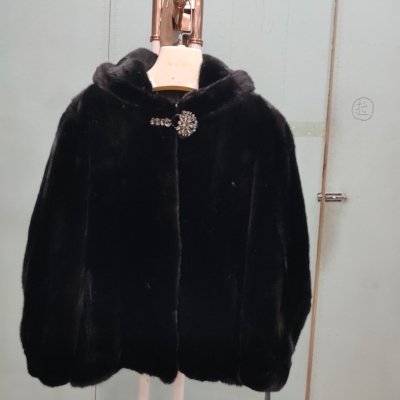 黑色夹克帽 时尚潮流女装SP3934