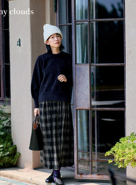 冬季新品 桑妮库拉/Sunny clouds羽毛纱灯笼袖仿毛绒毛衣黑色上衣