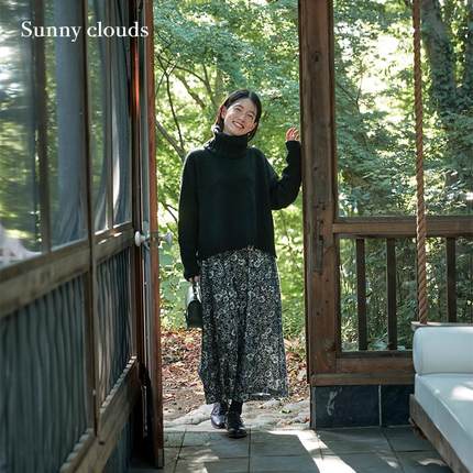 桑妮库拉/Sunny clouds 女式高领落肩针织毛衣（黑）