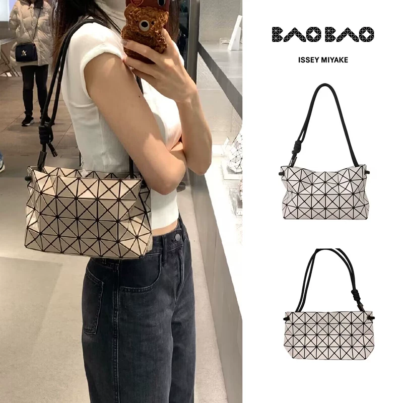 Мия life Issey Miyake December Новые сумки Tofu Boston Fang Box Cingles Clamp Surgery Surgery Япония