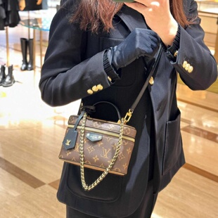 法国LV女包新款Vanity chain pouch盒子包链条包手提化妆包小方包