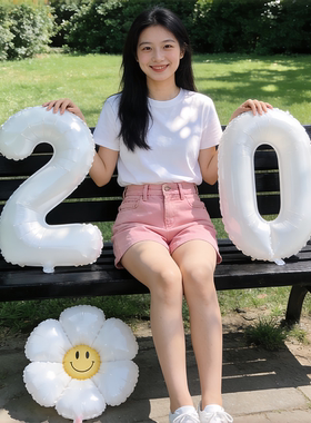 32寸白色数字气球雏菊花朵生日装饰场景布置派对户外露营拍照道具