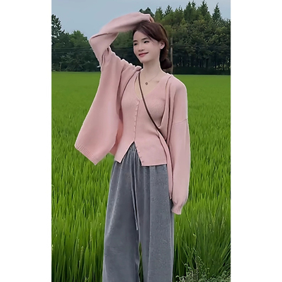 粉色针织开衫吊带背心上衣两件套