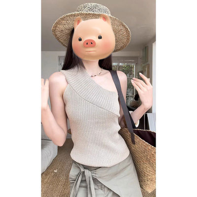 法式不规则斜肩挂脖冰丝针织背心女夏季外穿修身显瘦辣妹露肩上衣