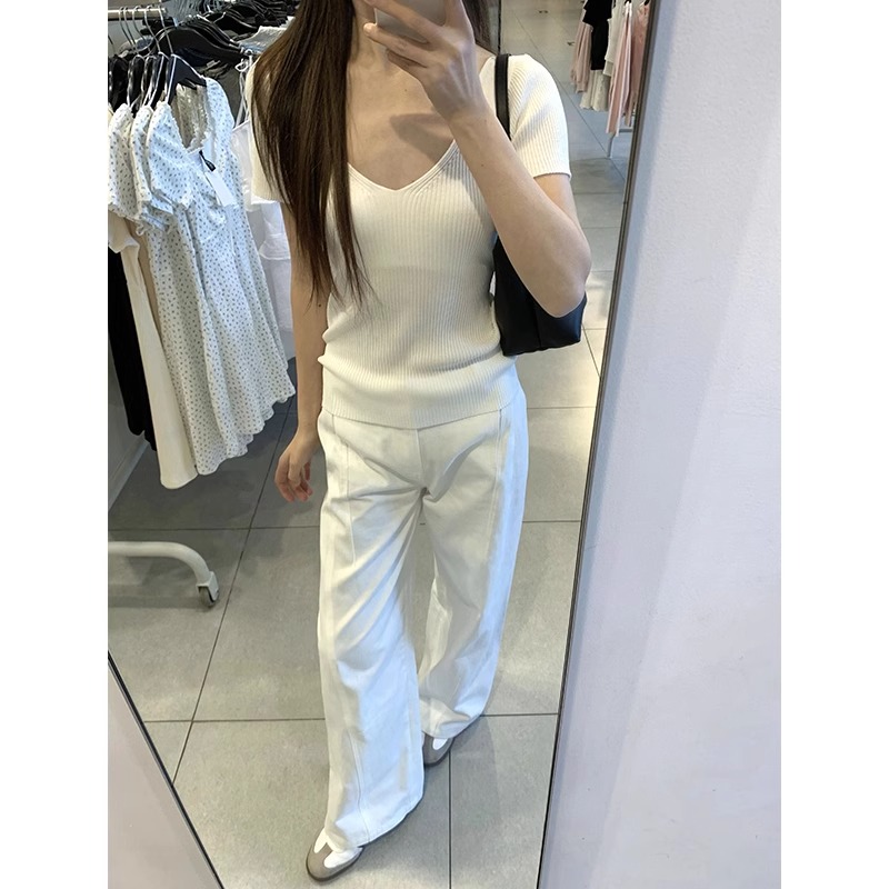 白色V领正肩薄款冰丝针织短袖T恤女夏季2025新款修身显瘦短款上衣