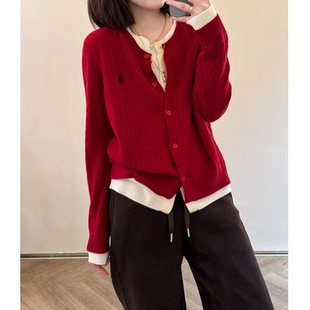本命年蛇年衣服2025新年红色假两件毛衣外套女秋冬慵懒风针织开衫