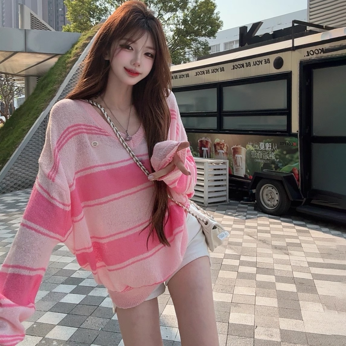 粉色V领条纹冰丝长袖针织衫女夏季薄款外搭宽松防晒空调罩衫上衣
