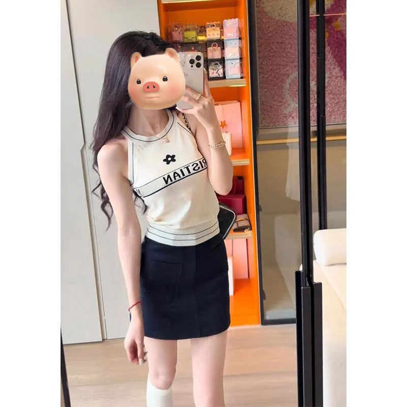 老钱风穿搭法式挂脖针织字母吊带背心女夏外穿小个子修身短款上衣