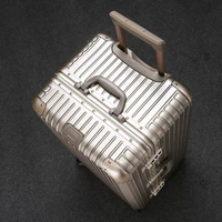 Алюминиевая рама шампанского