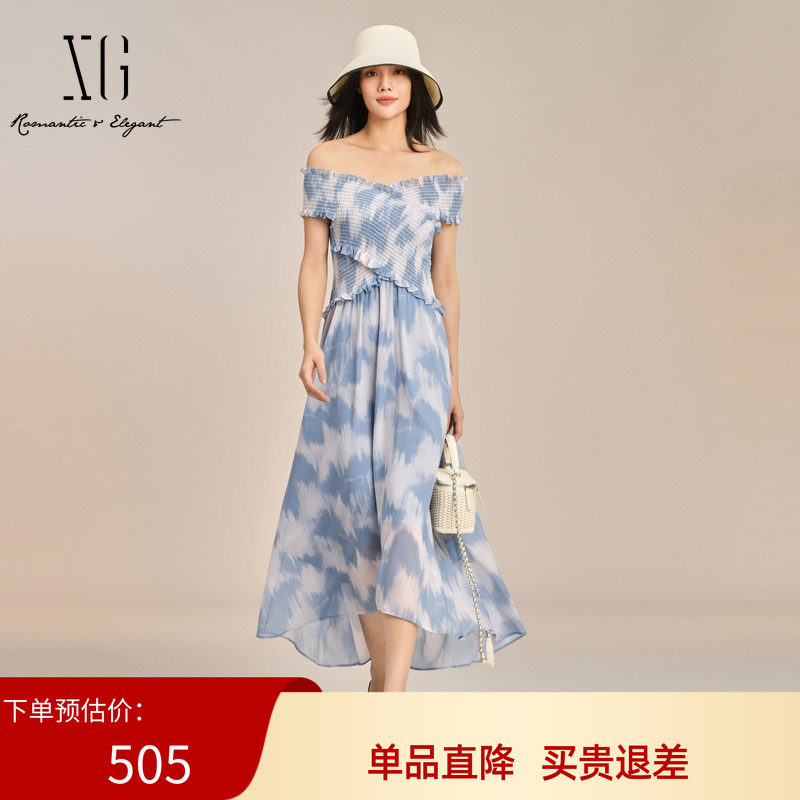 XG雪歌蓝色晕染露肩连衣裙女2025夏装中长款度假裙子XK204023B797