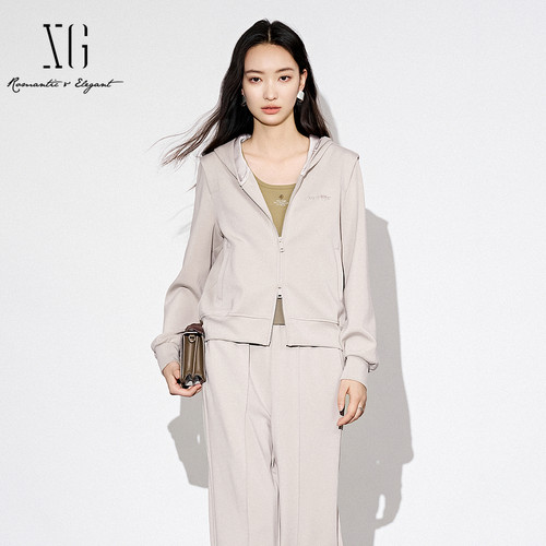 XG/雪歌25年秋季新款连帽拉链卫衣女百搭休闲上衣XK307012A560