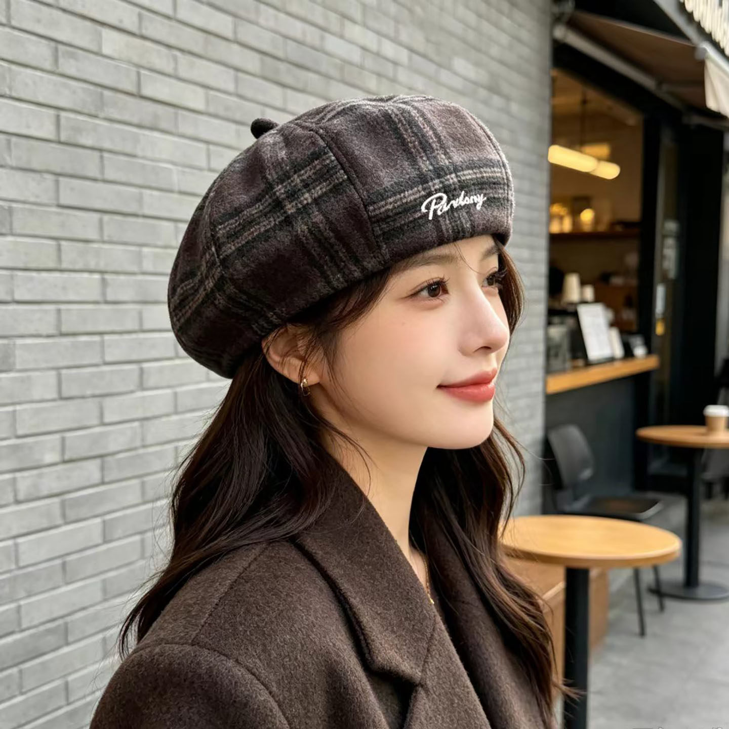 贝雷帽女秋冬季格纹毛呢画家帽复古英伦风刺绣字母百搭显脸小帽子