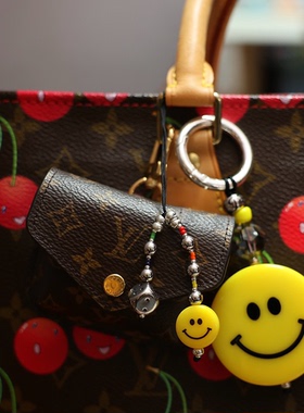 Novi可爱stringting同款大黄笑脸色子爱心包包装饰钥匙扣通用挂件