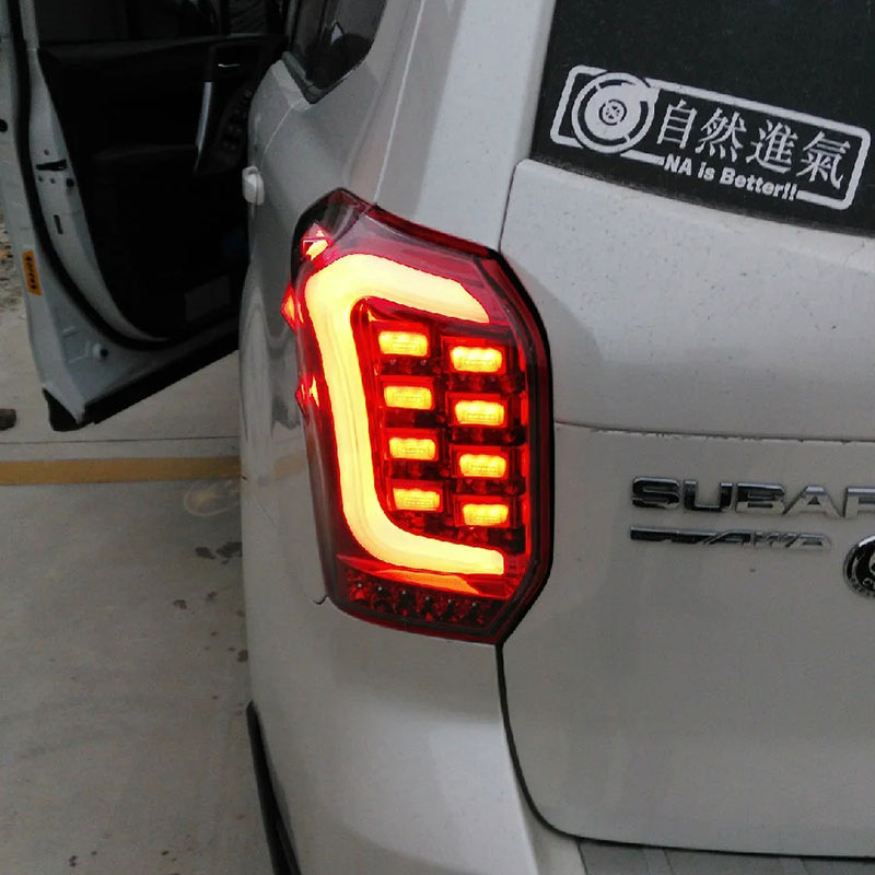 FORESTER 테일 라이트 어셈블리에 적합 13-18 일본 수입 스바루 LED 브레이크 워터 방향 지시등 수정