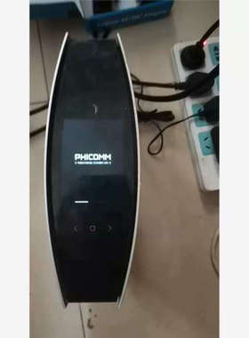 AC3150双频无线路由器，斐讯k3路由器实物如图，正常通电