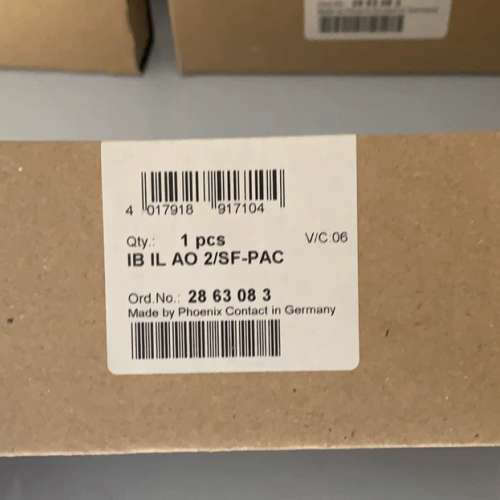 全新  菲尼克斯模块 2863083 IB IL AO 2/SF-PAC