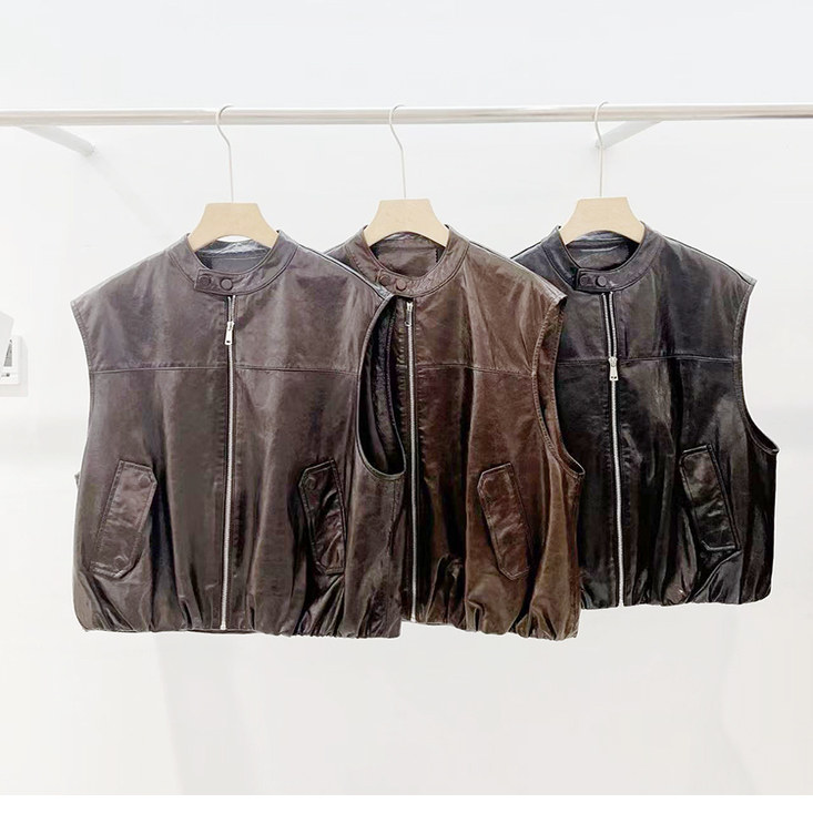 欧货高级感油蜡羊皮真皮马甲女2025秋装新款宽松立领机车无袖外套