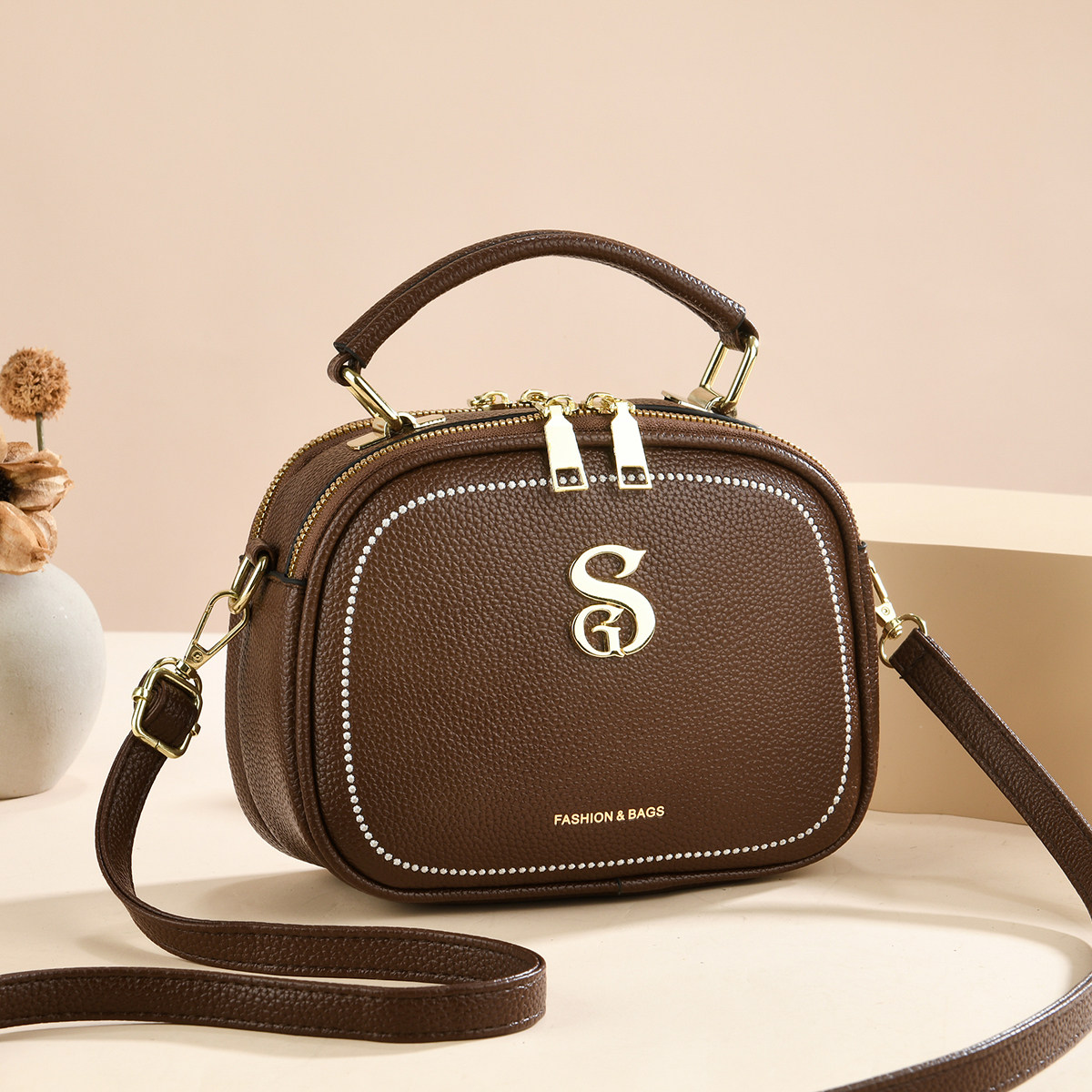 迷你小方包2026新款网红ins女士单肩斜挎时尚手提洋气百搭小包包