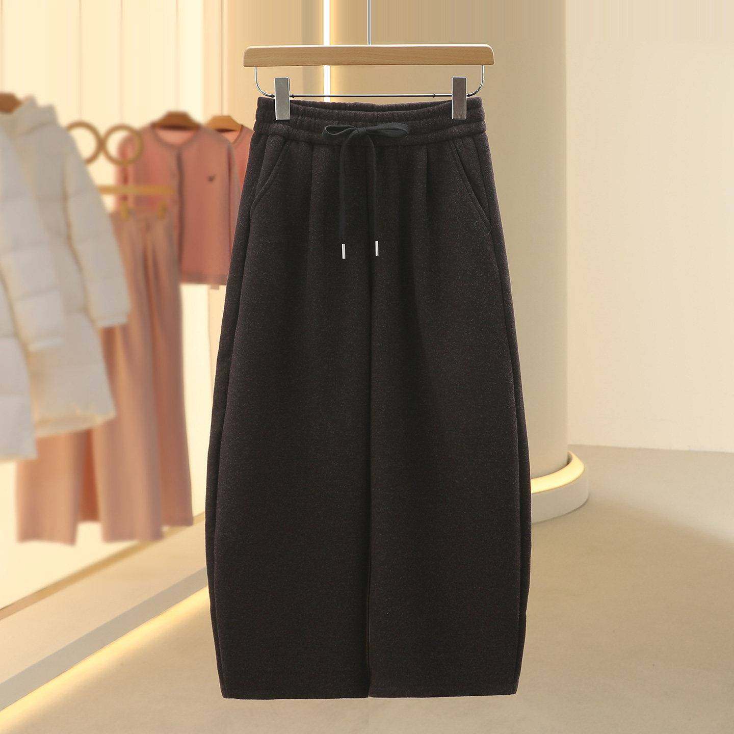 【芙】加绒百搭宽松休闲九分弯刀裤2025冬季新款今年流行女装