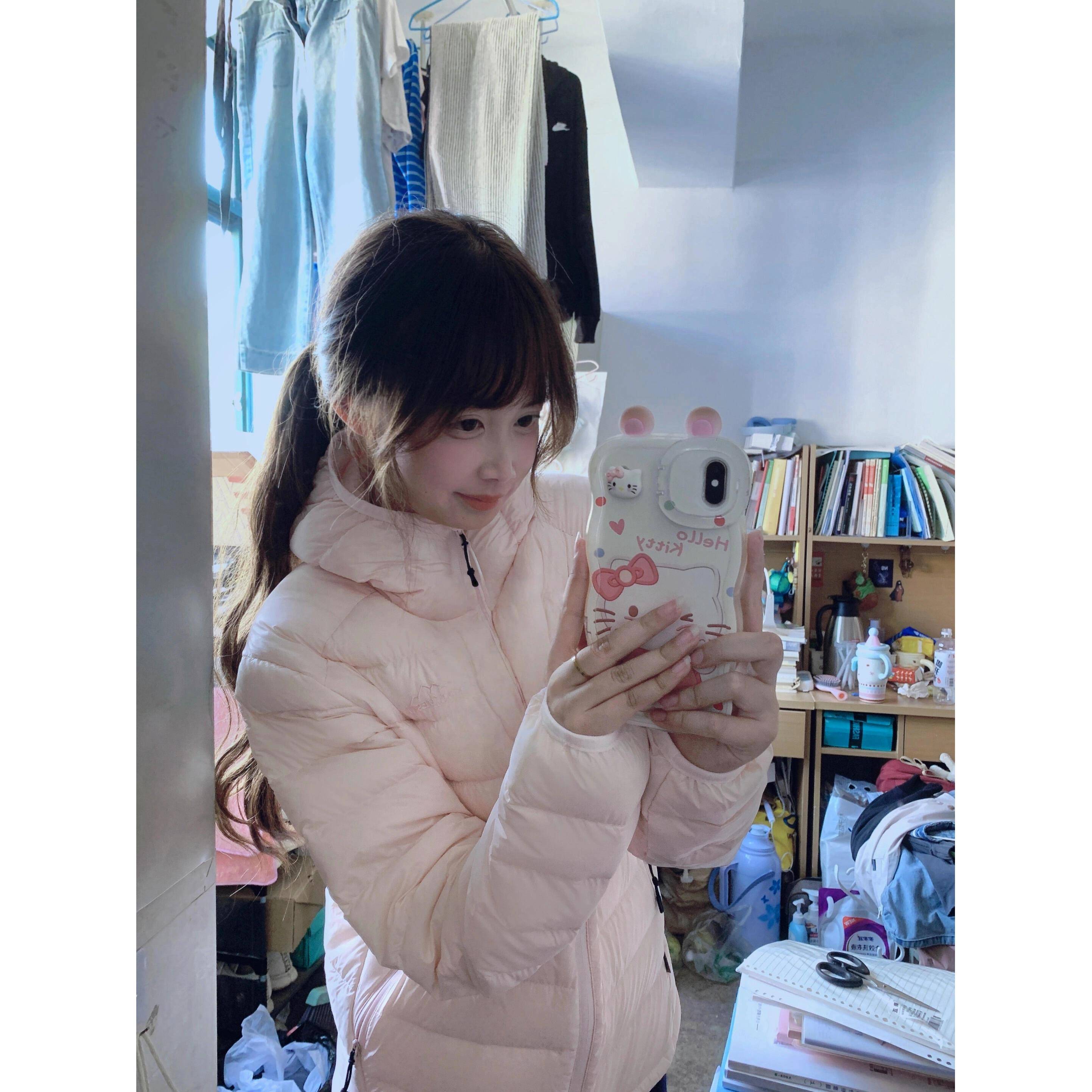 排骨羽绒服女2025新款冬季短款粉色轻薄款白鸭绒加厚显瘦连帽外套