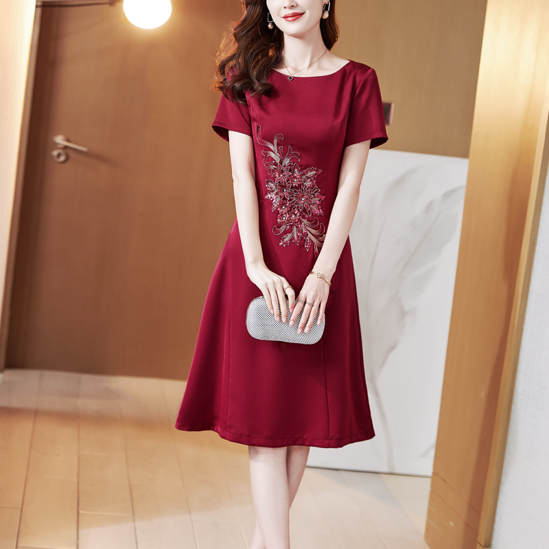 金凯茜礼服A字裙聚酯纤维显瘦