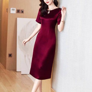 酒红三醋酸晚礼服连衣裙女2026年夏季新款高贵洋气喜婆婆婚宴装裙