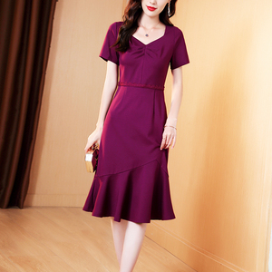 紫色V领法式连衣裙女春夏2025年新款修身性感包臀鱼尾裙小礼服裙