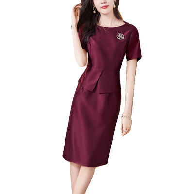 2022宴会包臀聚酯显瘦