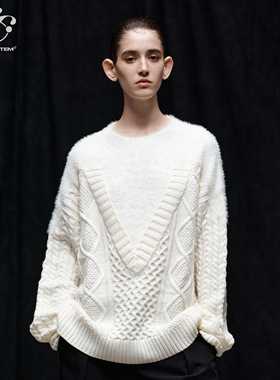immune system免疫系统 Pure White 立体V形编织扭花廓形宽松毛衣
