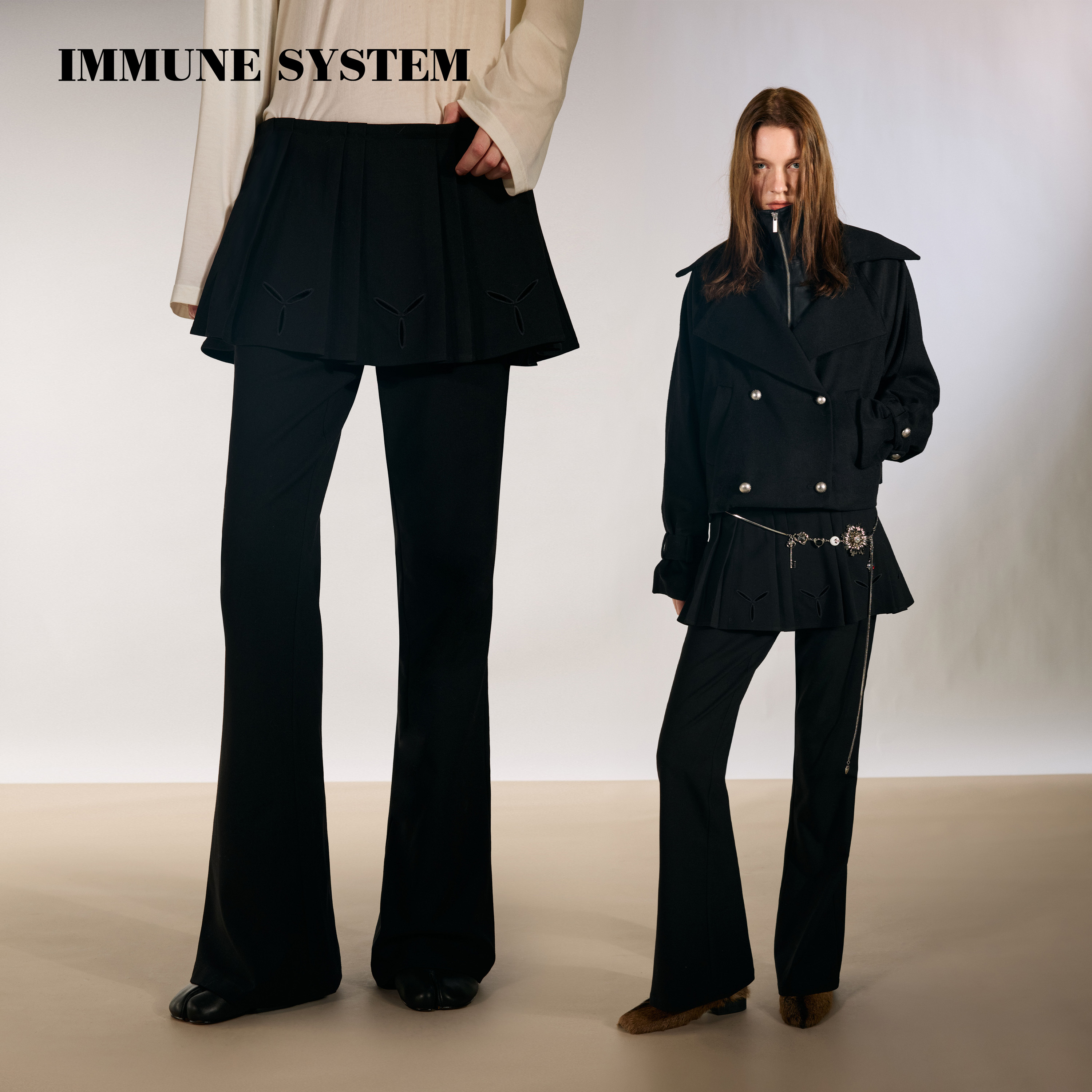 immune system 黑色镂空刺绣花瓣百褶裙裤微喇显瘦西裤长裤