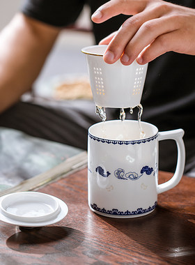 玉柏会发光的玲珑瓷茶具
