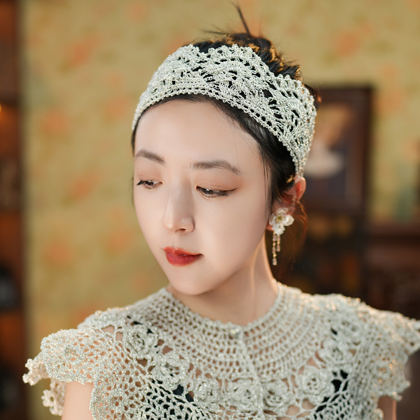 皇冠手工发带女神复古优雅宽边系绳压发遮白发发箍女网红百搭头饰
