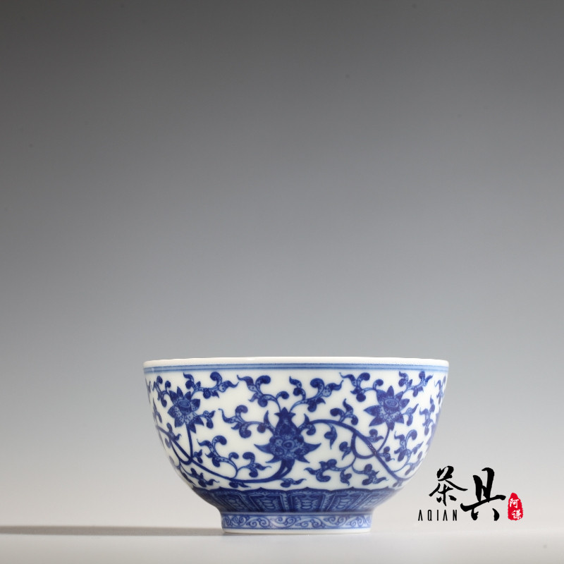景德镇铭清堂于君 青花缠枝点工杯