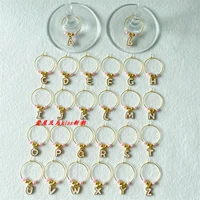 Розовый, как показано на картинке розовые буквы 26