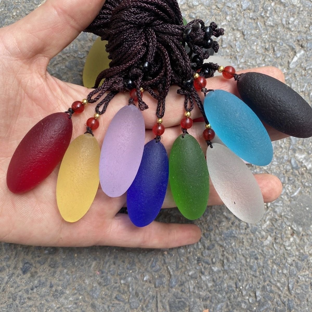 库尔勒血托帕石玻璃彩陨石沙漠能量石小众玉石挂件转运男女吊坠