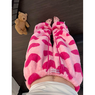 毛绒绒保暖甜美少女粉爱心印花珊瑚绒睡裤冬季大码宽松直筒家居裤