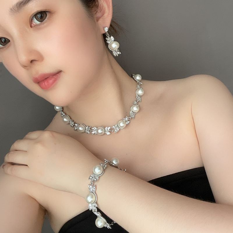 大方简约妇珍珠项链耳环手链