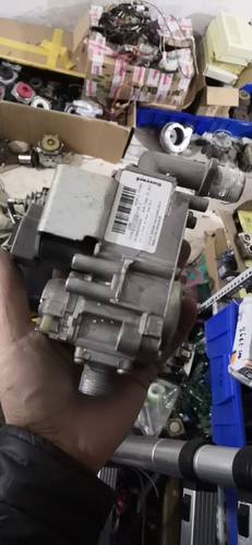 瑰嘟啦咪壁挂炉燃气阀比例阀vk8105c瑰嘟啦咪24V220v燃气阀配件