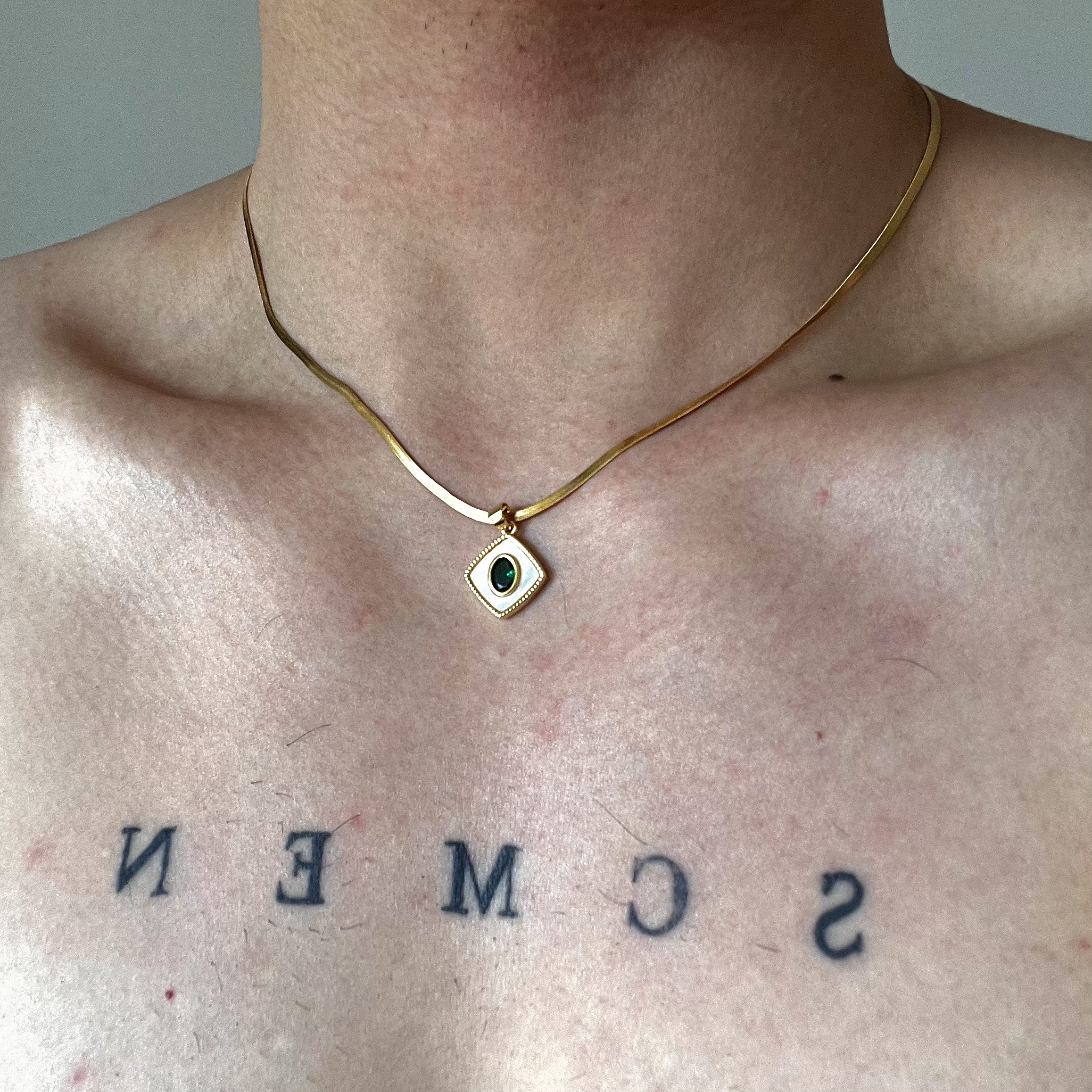 绿锆石几何白贝吊坠锁骨链