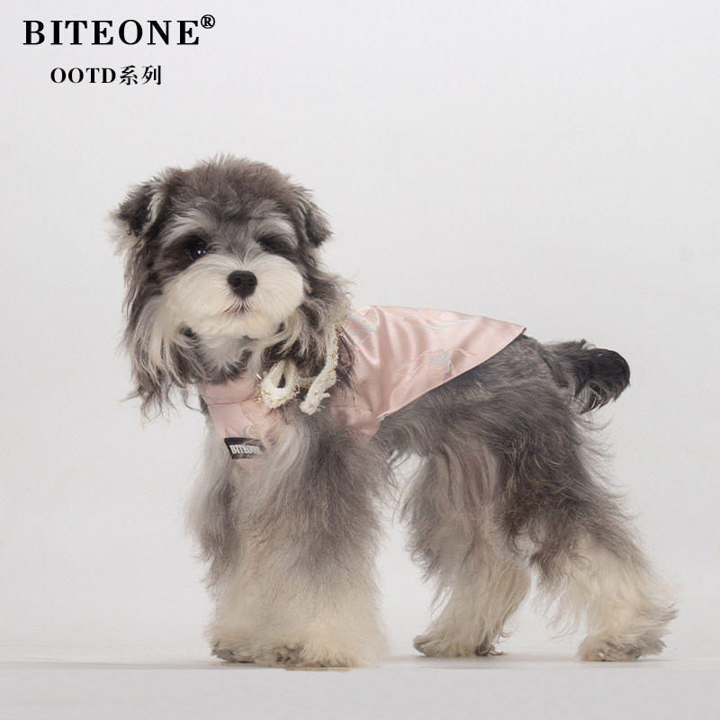 BITEON【粉黛蝶影】猫咪狗狗衣服2026秋冬新款新中式一字肩女装