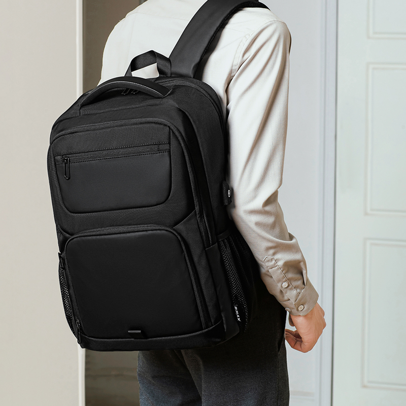 JW/潮道商务休闲双肩背包