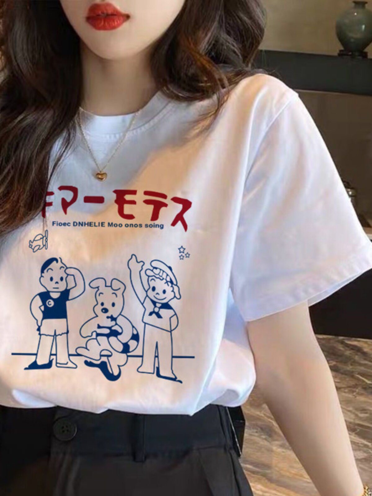 여성을위한 순수 코튼 반팔 티셔츠 2024 새로운 여름 디자인 틈새 서양식 루즈 탑