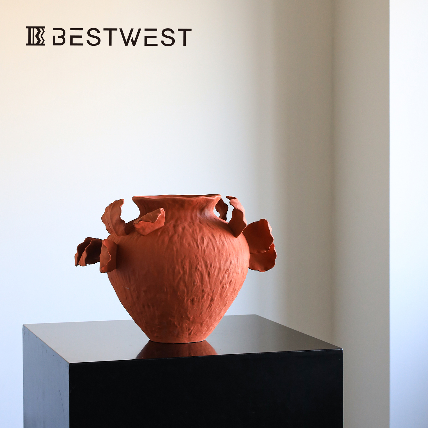 景德镇红色侘寂风花瓶