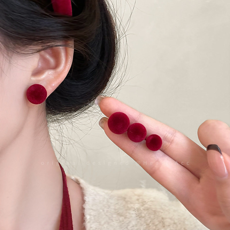 酒红色丝绒银针耳钉女士复古港风气质高级感耳环秋冬轻奢小众耳饰,饰品/流行首饰/时尚饰品新,耳钉,淘宝优惠券,粉丝福利购,淘宝优惠卷
