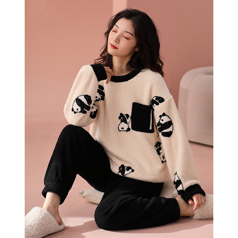 珊瑚绒睡衣冬天保暖可爱熊猫套头